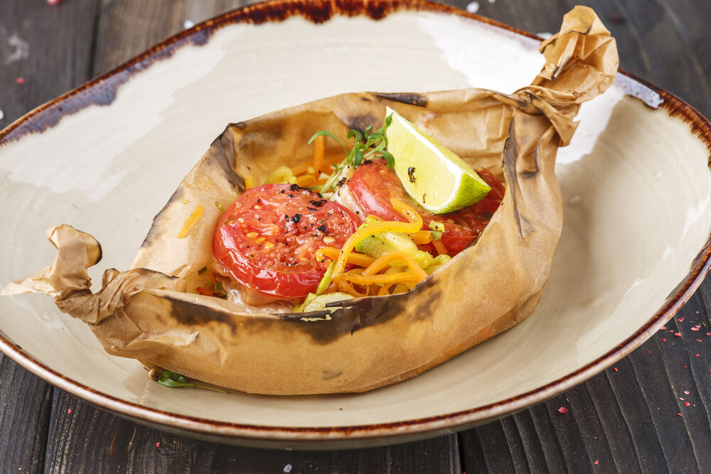 Doradа with vegetables