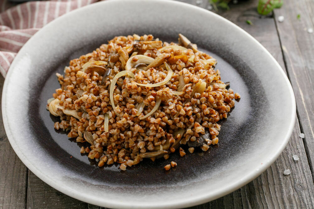 Buckwheat with mushrooms and onions