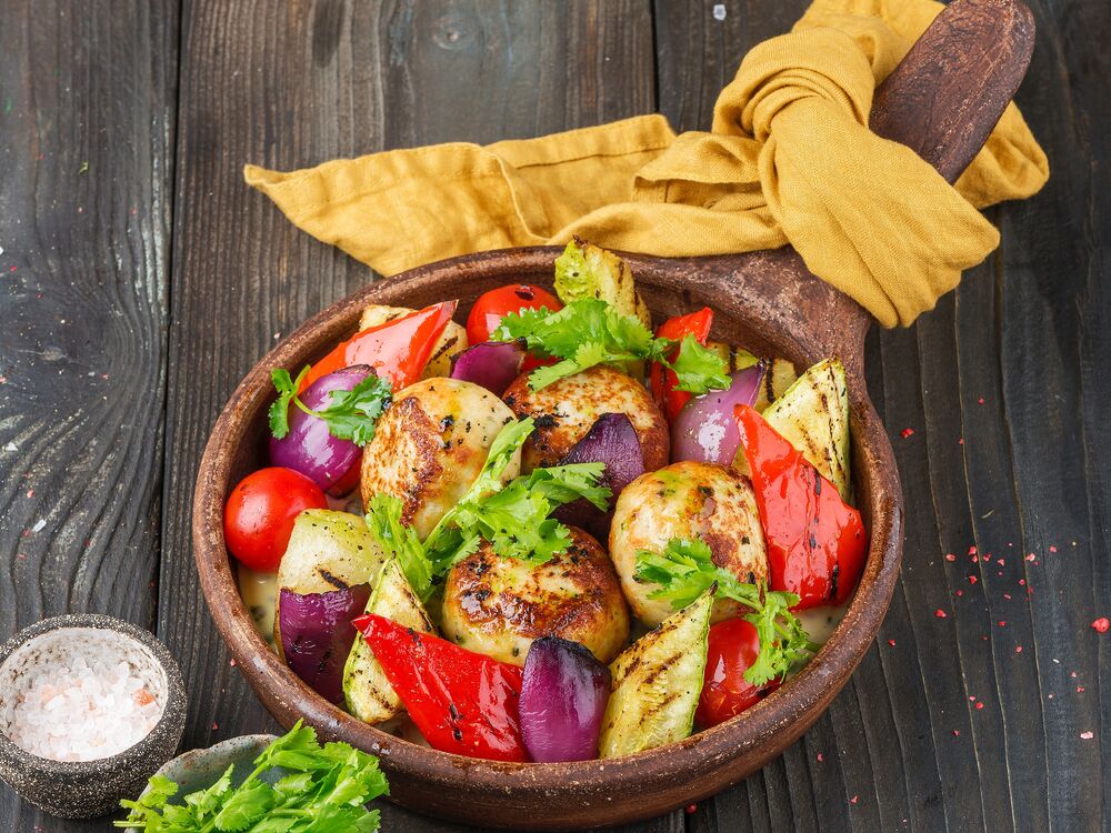 Turkey cutlets with vegetables