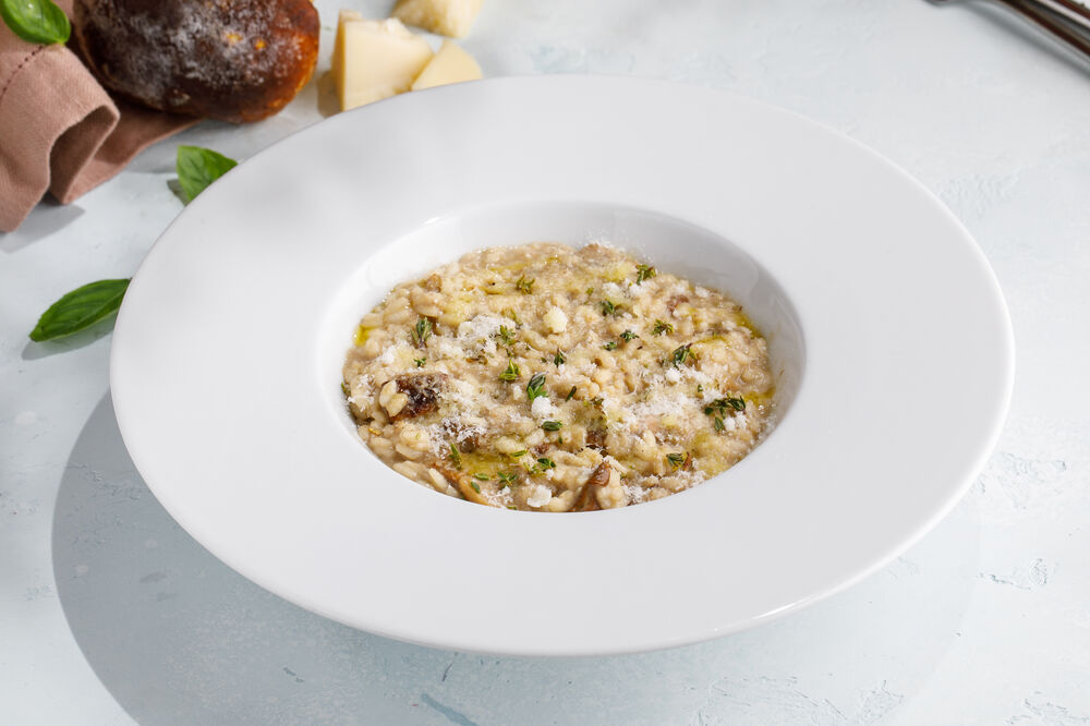 Risotto with porcini mushrooms