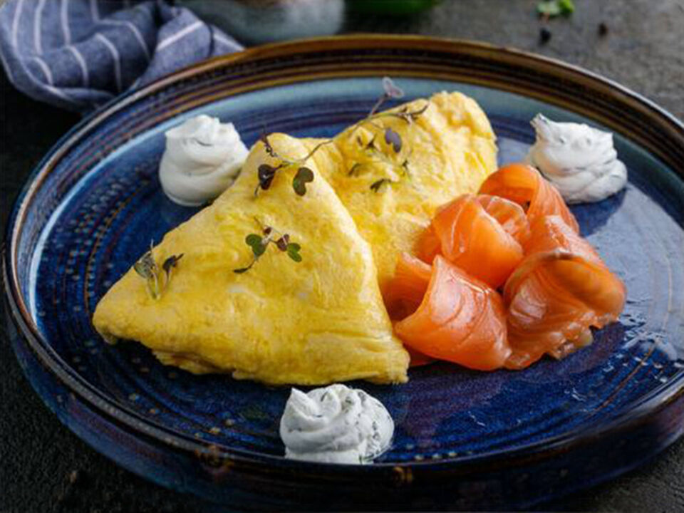 Omelet with salmon