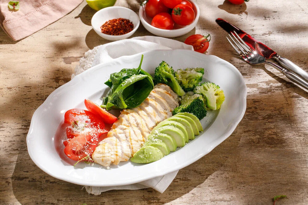 Chicken breast with vegetables