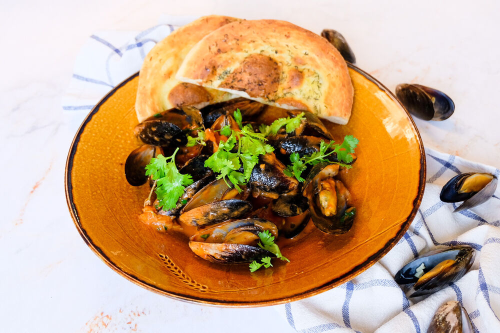 Black Sea mussels with adjika and johnjolie 