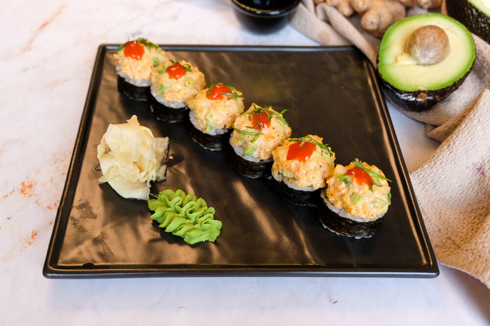 Shrimp and avocado roll 