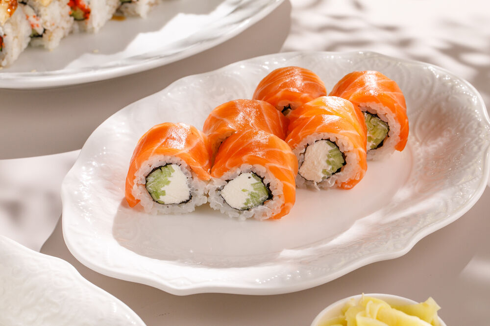 Creamy salmon roll