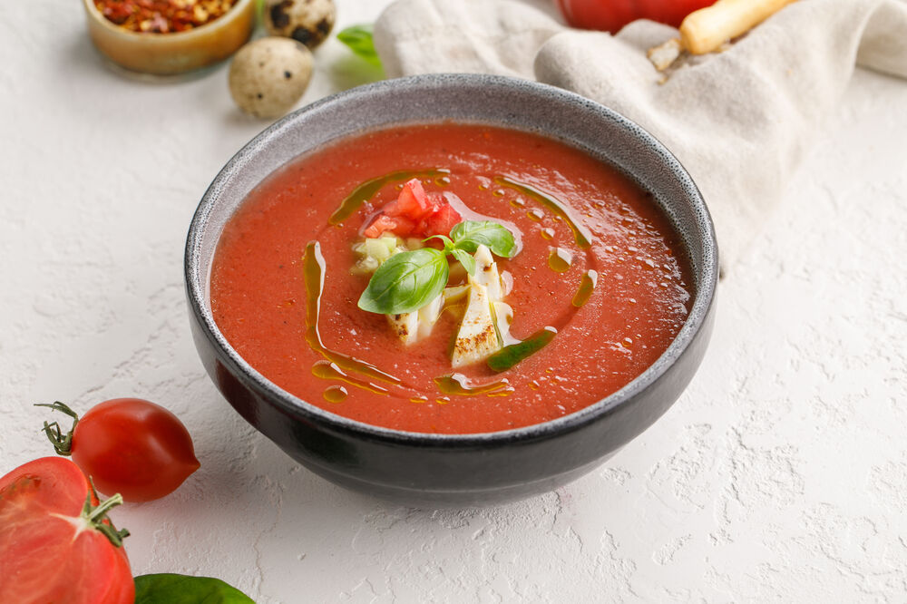  Gazpacho with shrimps