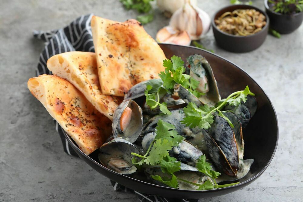 Chkmeruli with Mussels