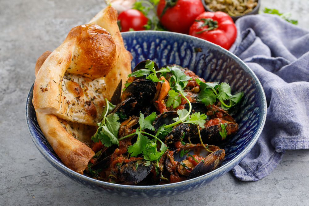 Black Sea mussels in tomato sauce
