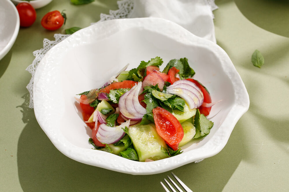 Vegetable salad with Baku tomatoes