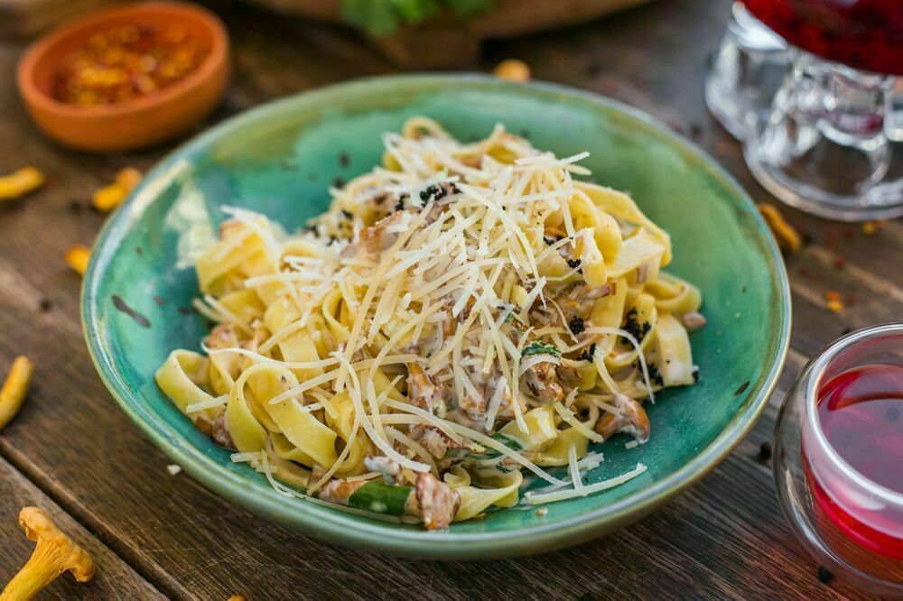 Pasta with chanterelles