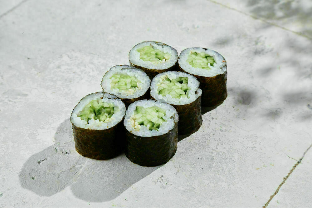  Rolls with cucumber