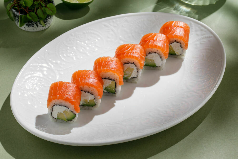 Ролл "Филадельфия" с лососем