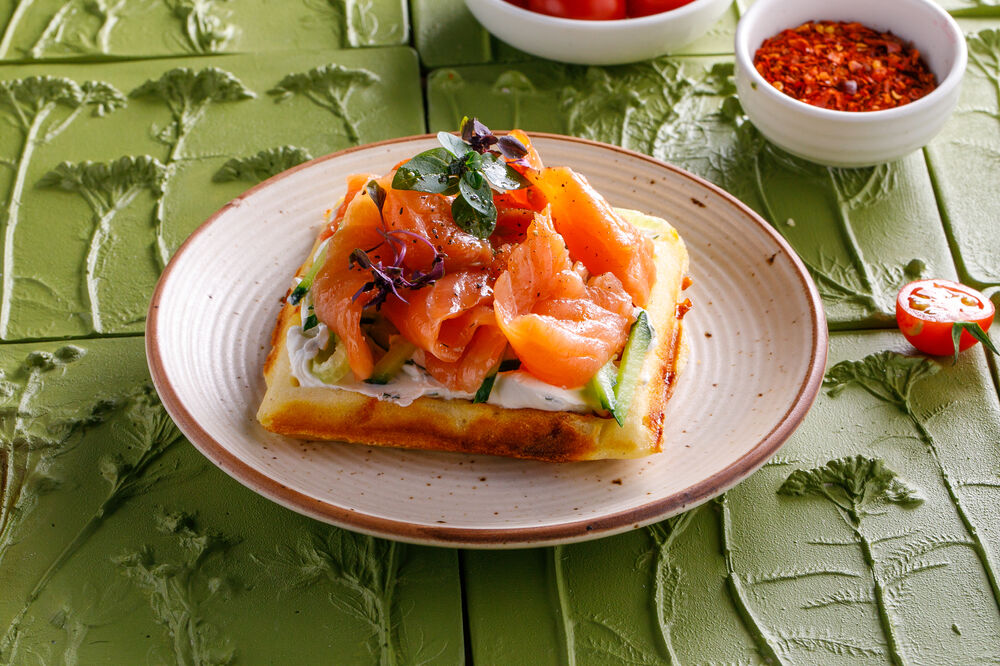  Bruschetta with salmon