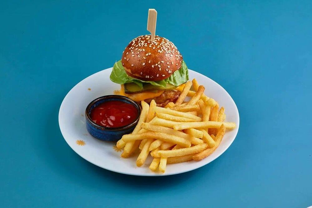 Mini burger with fries children's