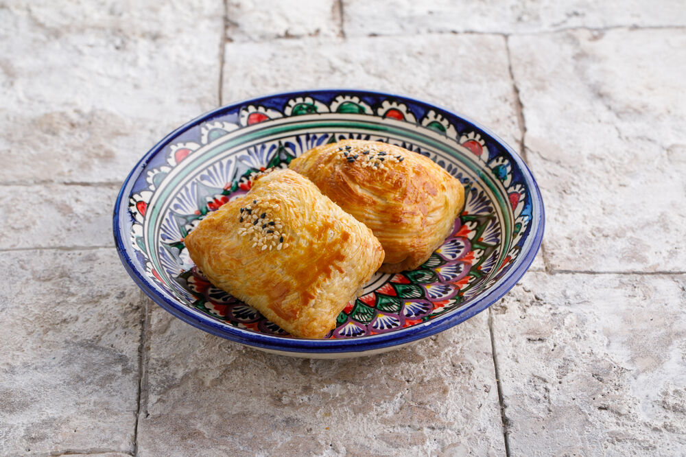  Samsa with beef (2 pcs)