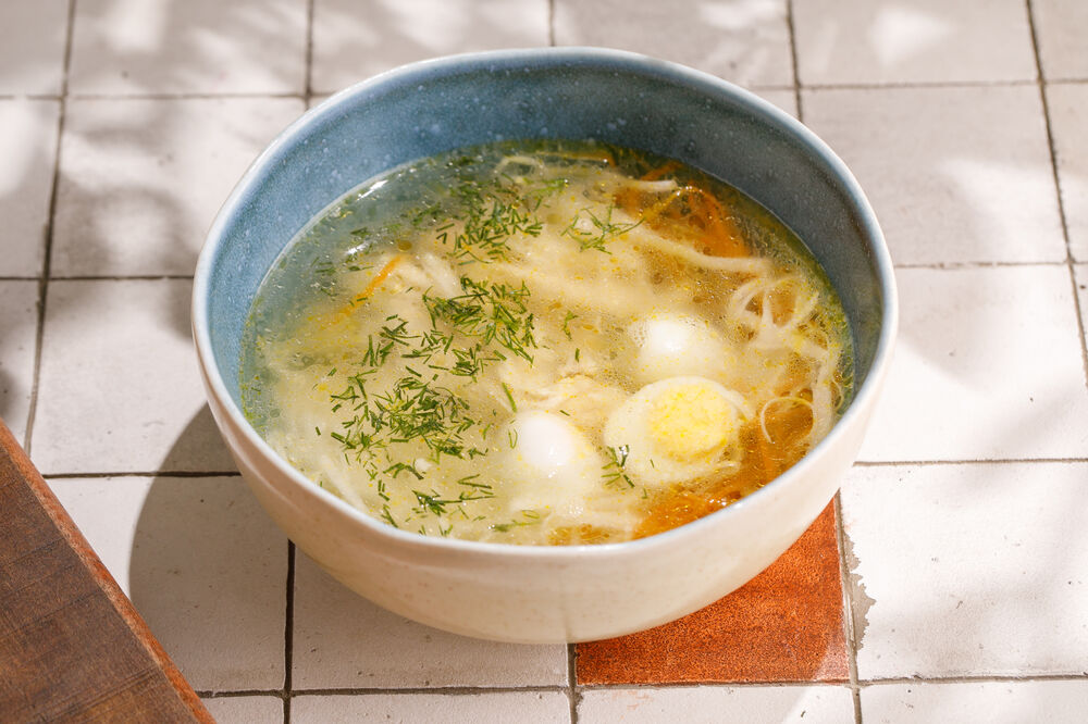 Домашний суп-лапша с цыпленком и грибами