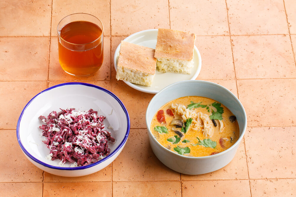 Tom Yum with chicken + Salad with beef and beets