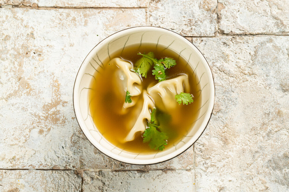  Broth with mini khinkali