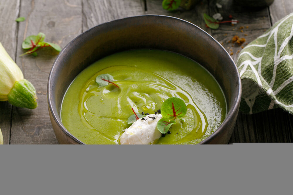 Zucchini cream soup