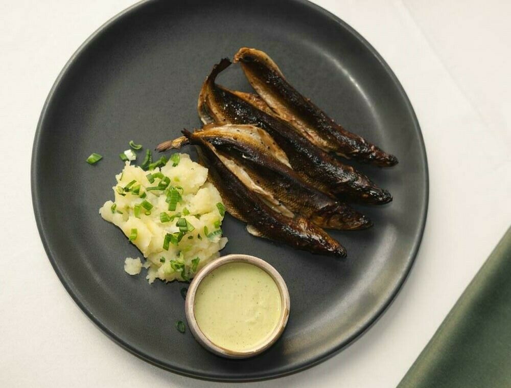 Smoked smelt with potatoes