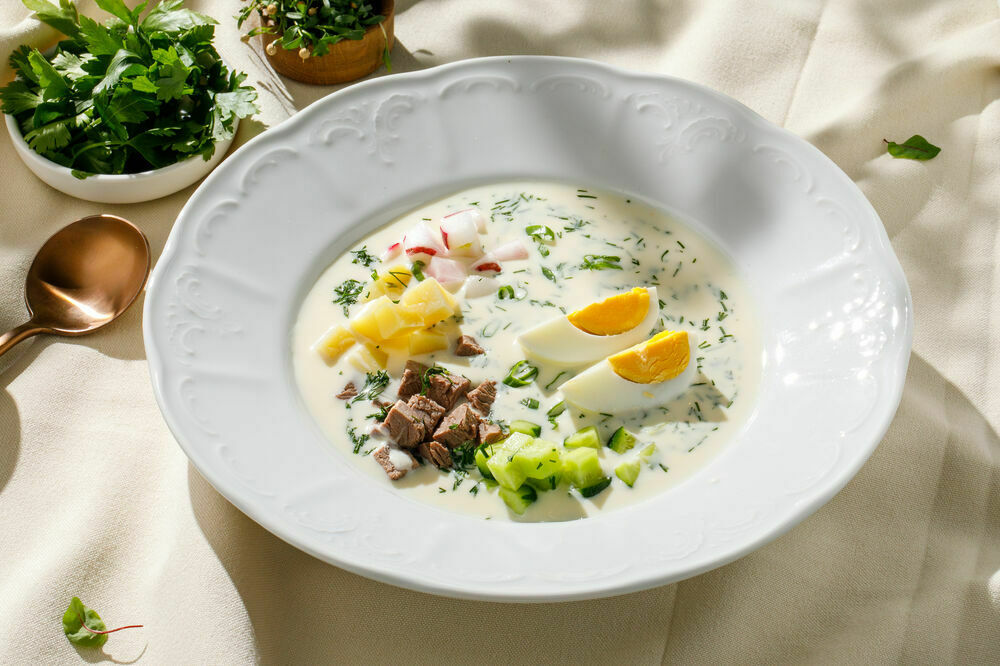 Okroshka on matsoni with roast beef