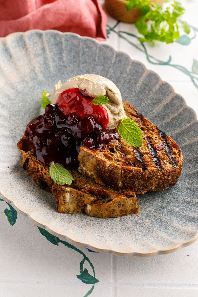 Chicken liver pate with cranberry-cherry cake