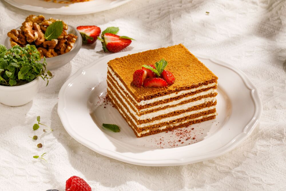 Dessert of the day - Honey cake (for lunch)