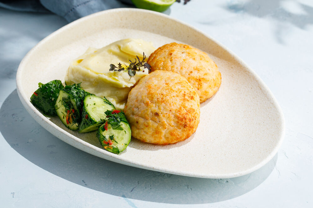 Fish cutlets with puree