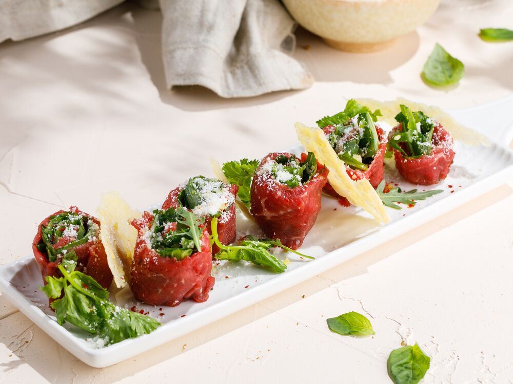  Beef carpaccio with aromatic spices
