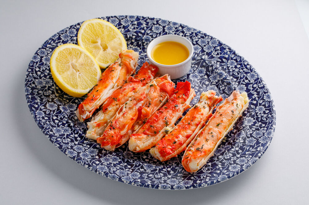 Baked crab phalanges with sauce (6 pcs)