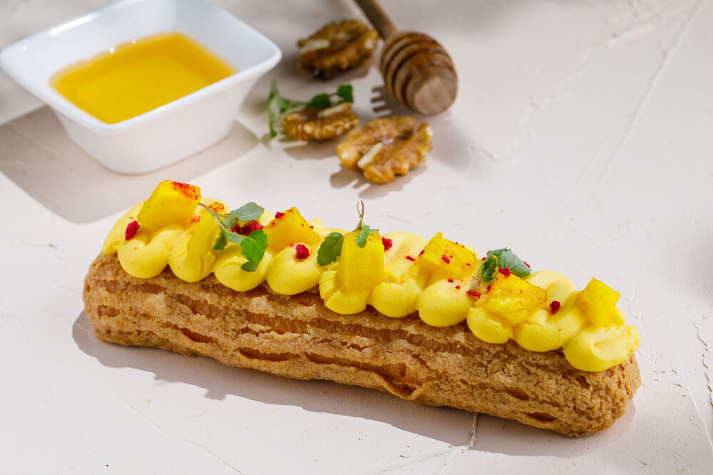 Dessert "Eclair with passion fruit"