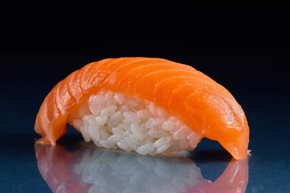 Sushi salmon
