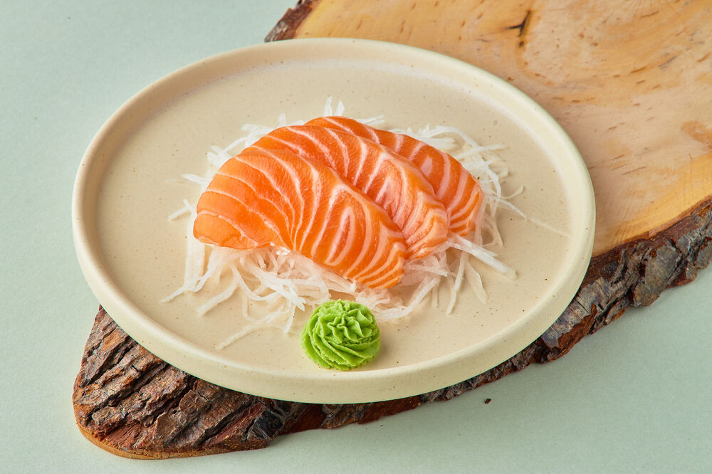 salmon sashimi