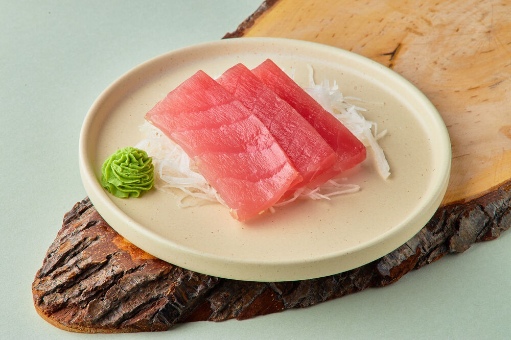 Sashimi tuna