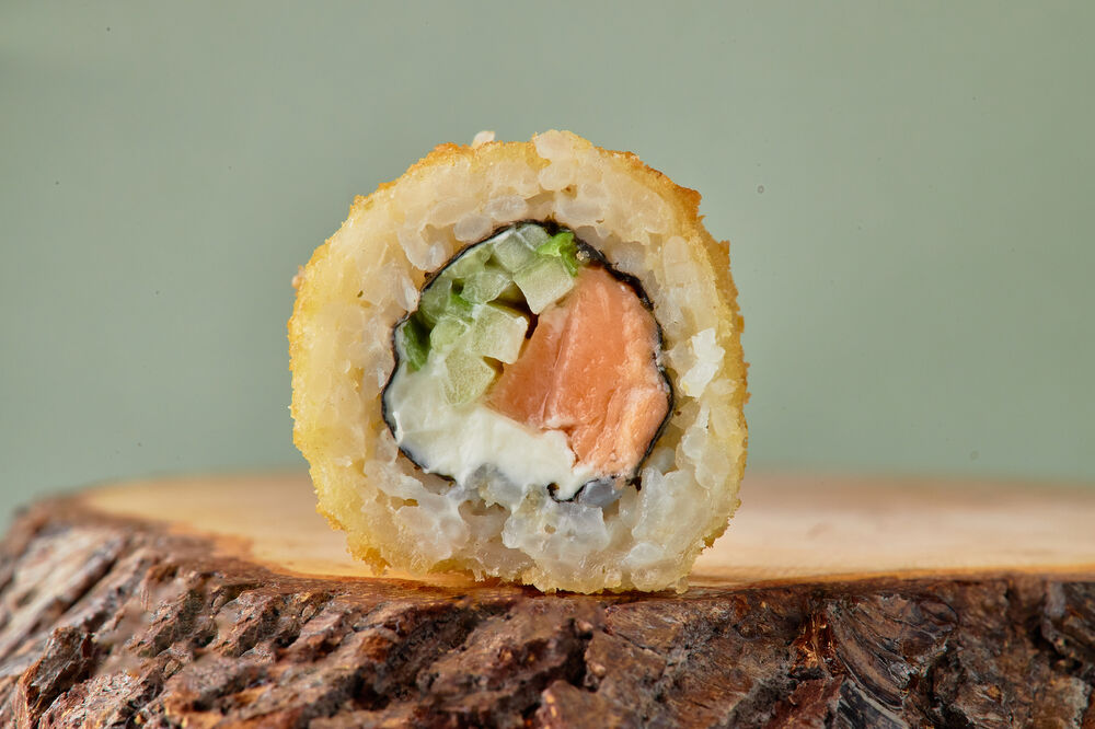  tempura roll with salmon