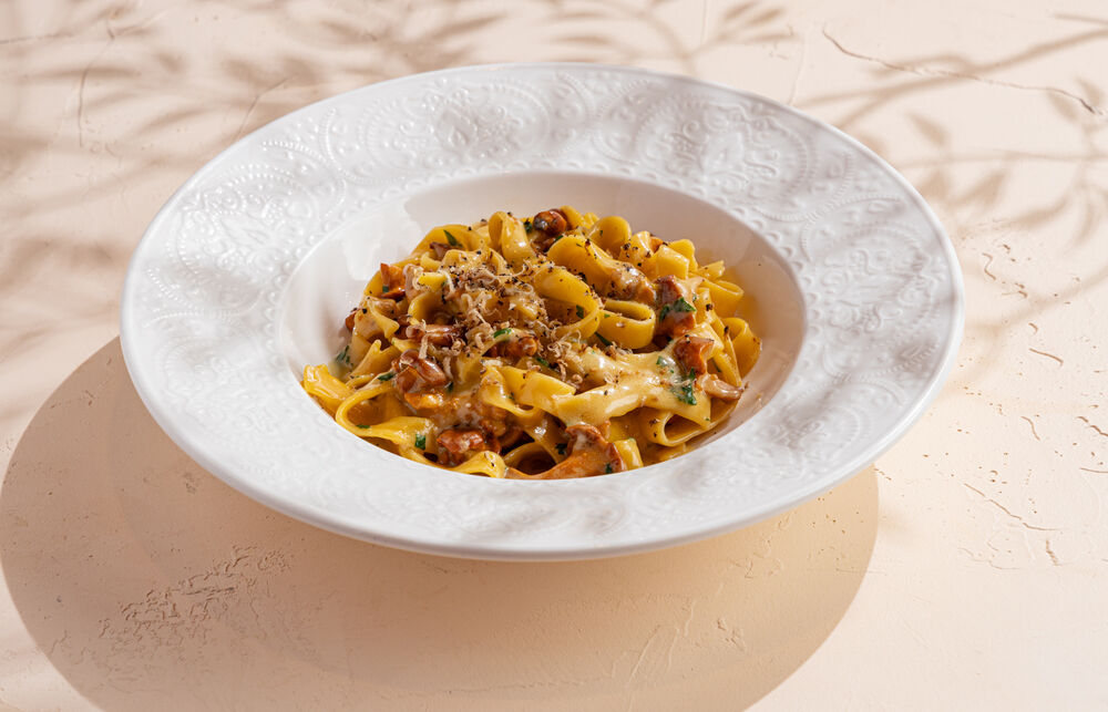 Pasta with chanterelles