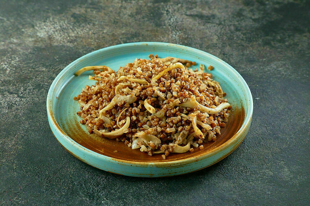 Buckwheat with chanterelles