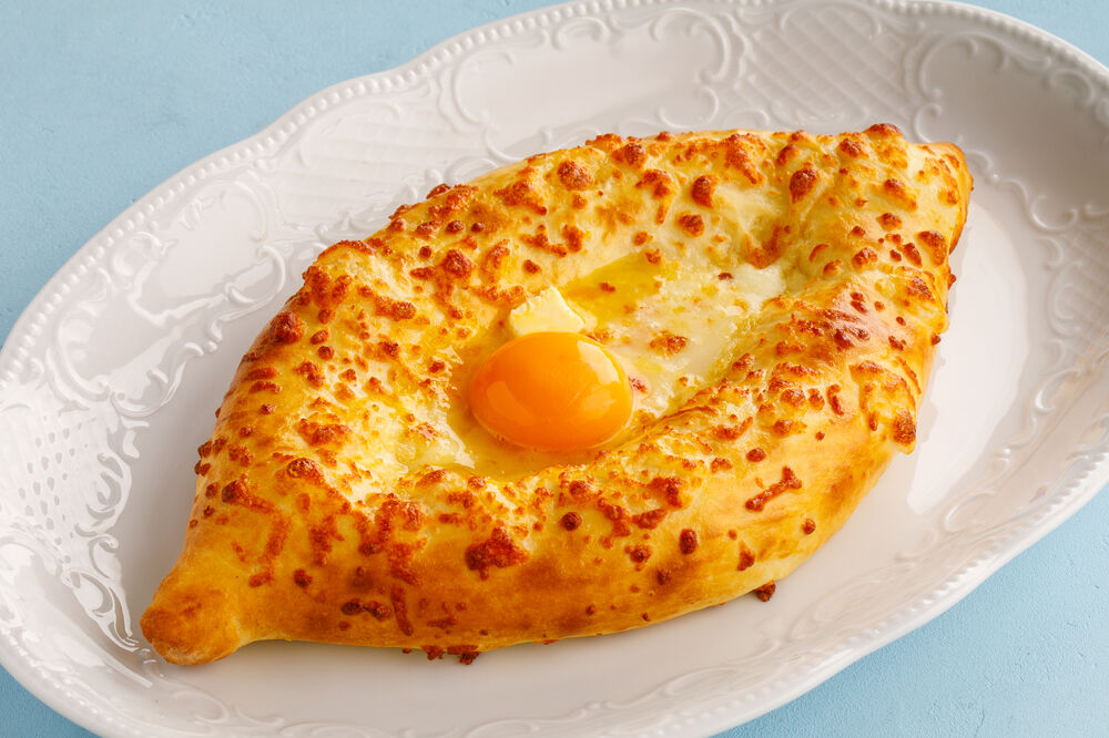 Adjarian khachapuri