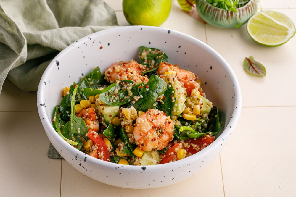 Salad with quinoa, shrimp and corn