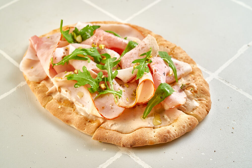  Pizzette with Tambov ham