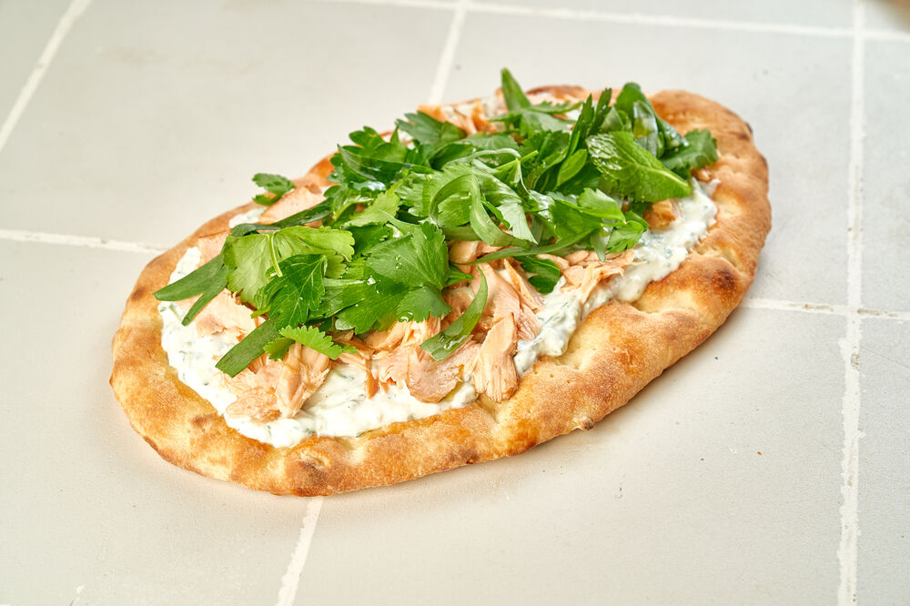 Pizzetta with trout and Tzatziki sauce