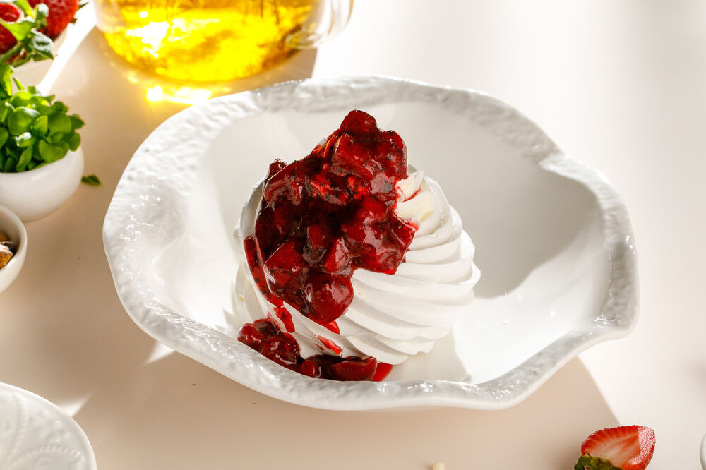  Pavlova dessert