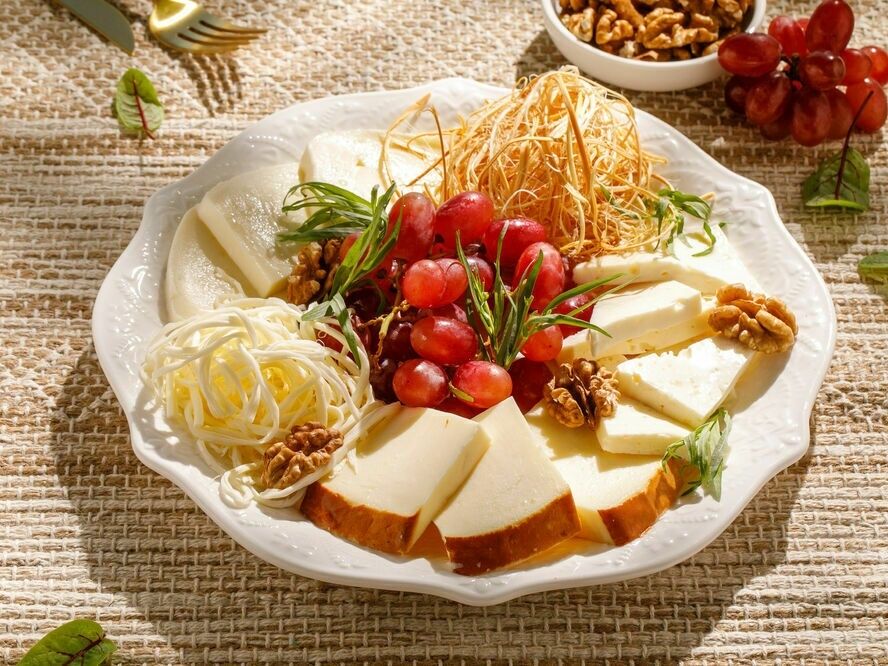 Assorted Georgian cheese 0,5 kg