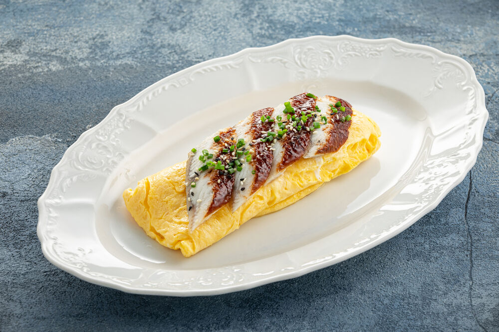 Omelette with eel