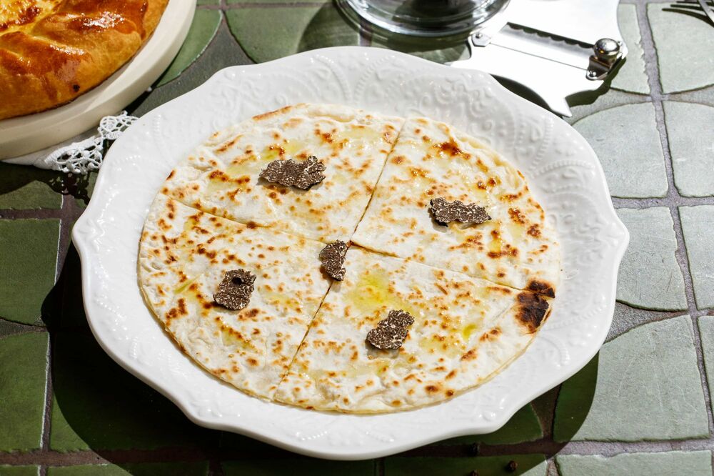 Flatbread with truffle brie