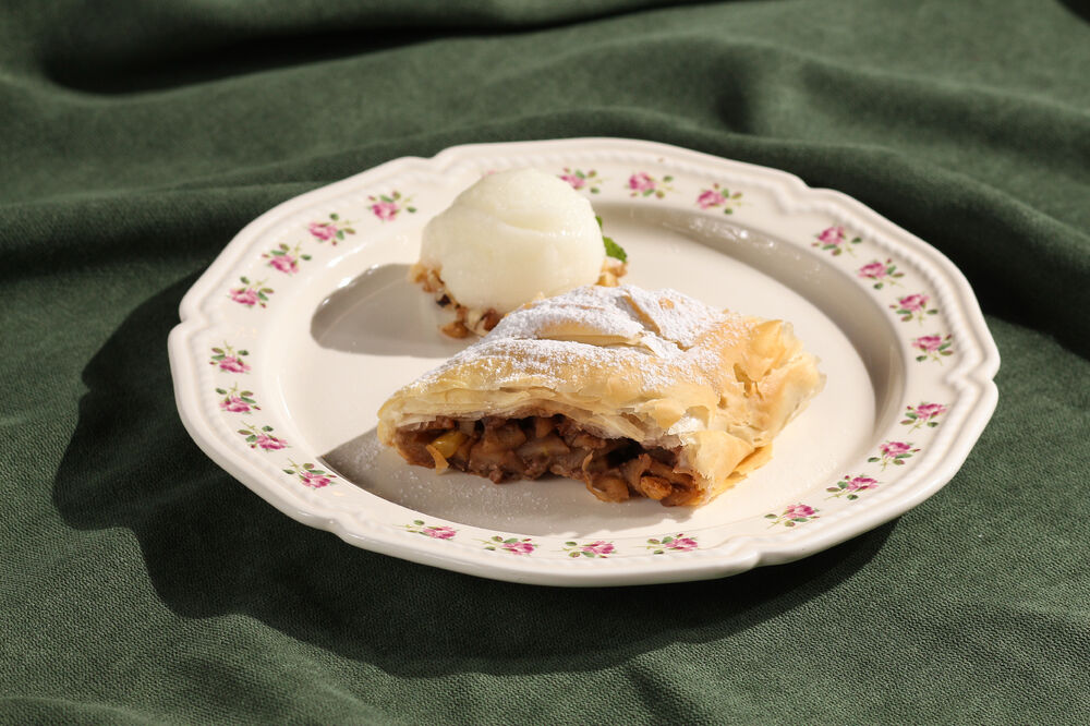 Apple strudel with lime sorbet