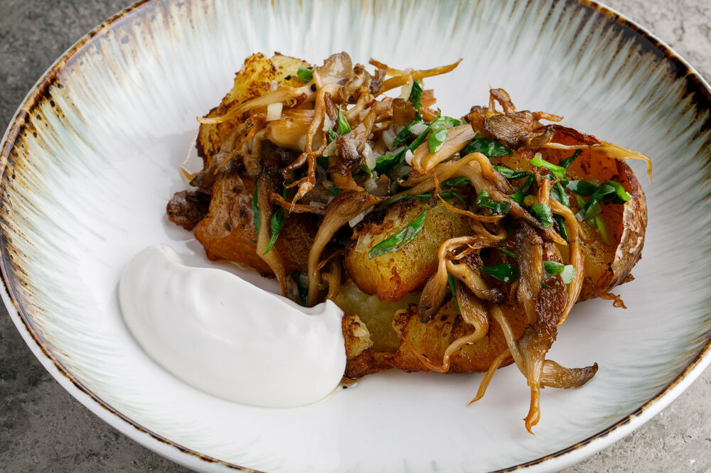 Запеченный картофель с грибами 
