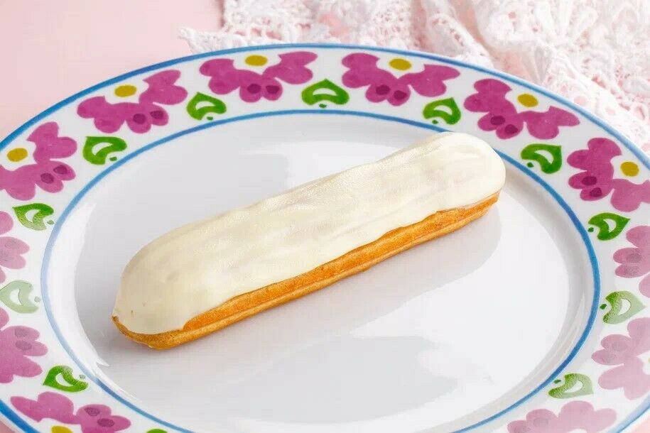 Eclair with white cream