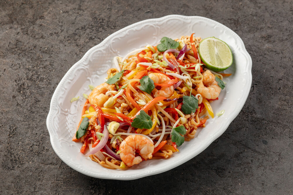  Pad Thai with shrimp 