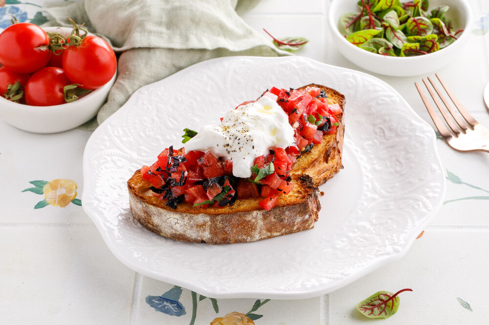 Bruschetta with tomatoes